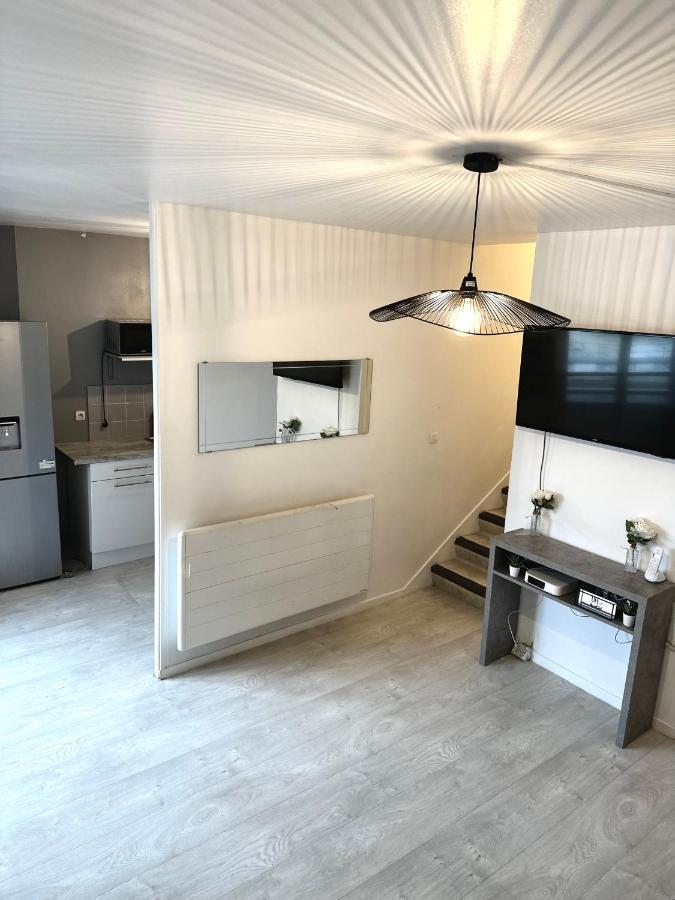 Jolie Appartement Duplex 2 Min Gare-Disney Et Paris 15 Min Noisy-le-Grand Exterior photo
